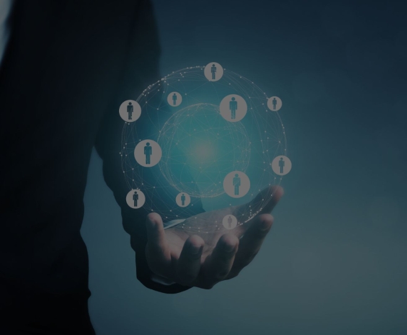 Cómo la Inteligencia Artificial Está Transformando la Gestión Humana: De lo Operativo a lo Estratégico